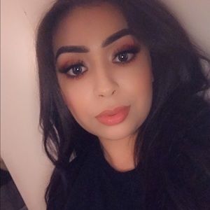 Meet your Posher, Alondra